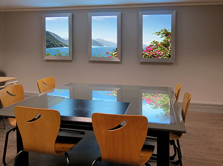 Poste Meeting Room